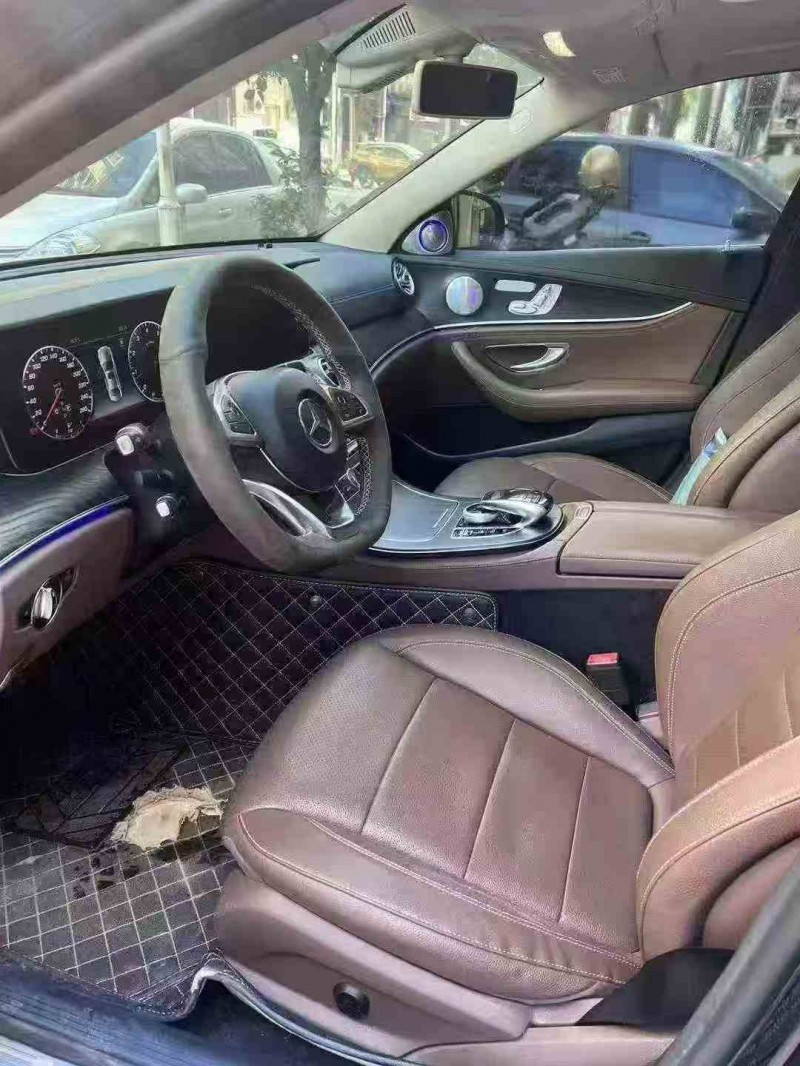 汕头18年奔驰E4