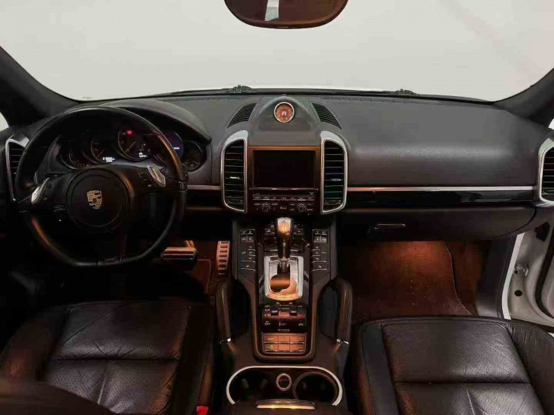 重庆13年保时捷卡宴5