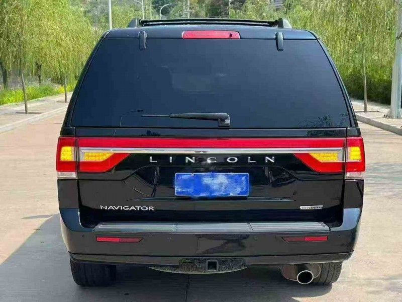 咸阳16年林肯领航员9