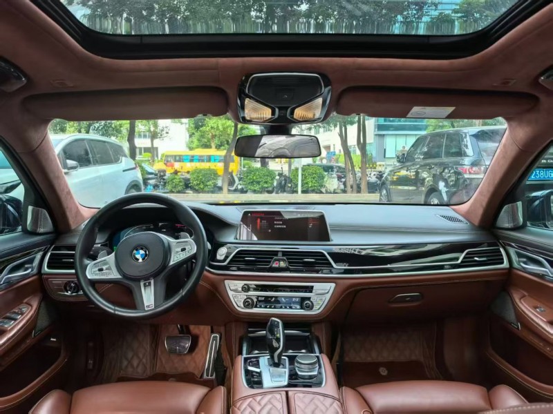 深圳20年宝马7系3