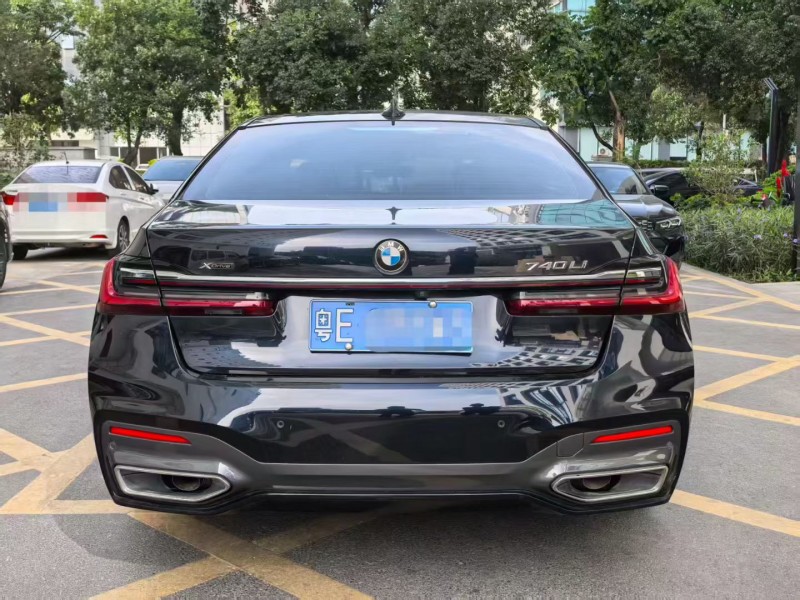 深圳20年宝马7系6