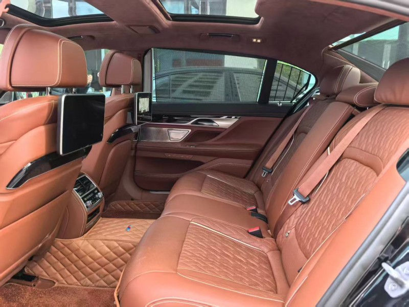 深圳20年宝马7系7