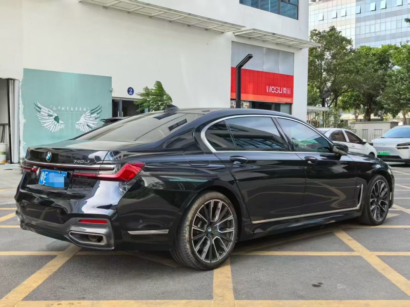 深圳20年宝马7系8