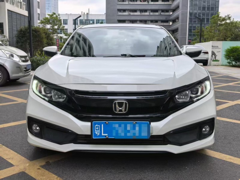 深圳21年本田思域1