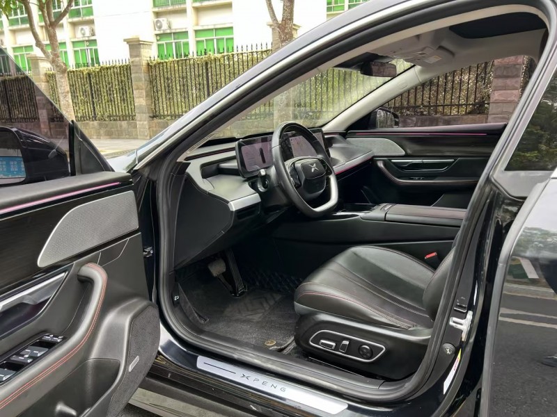 深圳22年小鹏汽车p73