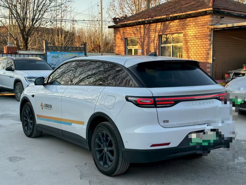 淄博24年零跑汽车C118