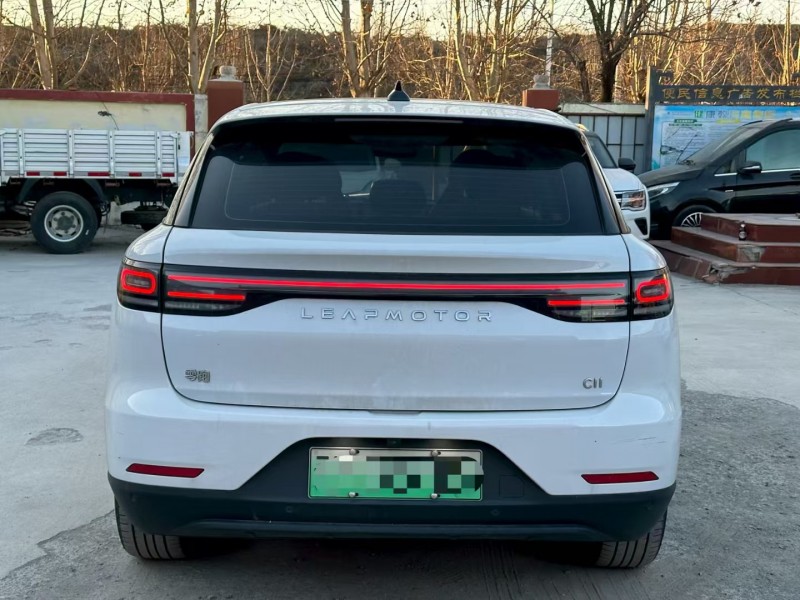 淄博24年零跑汽车C119