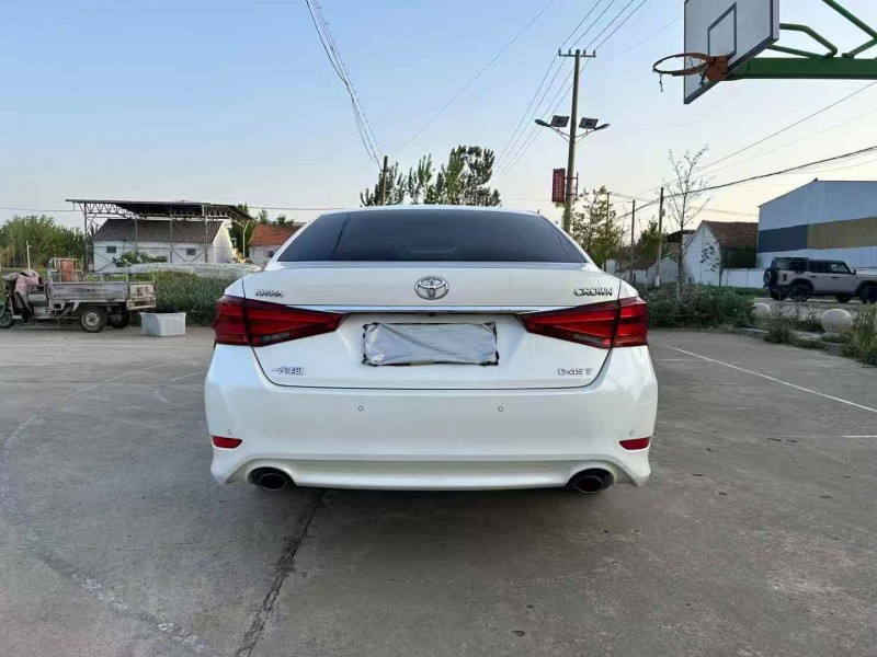 徐州18年丰田皇冠8