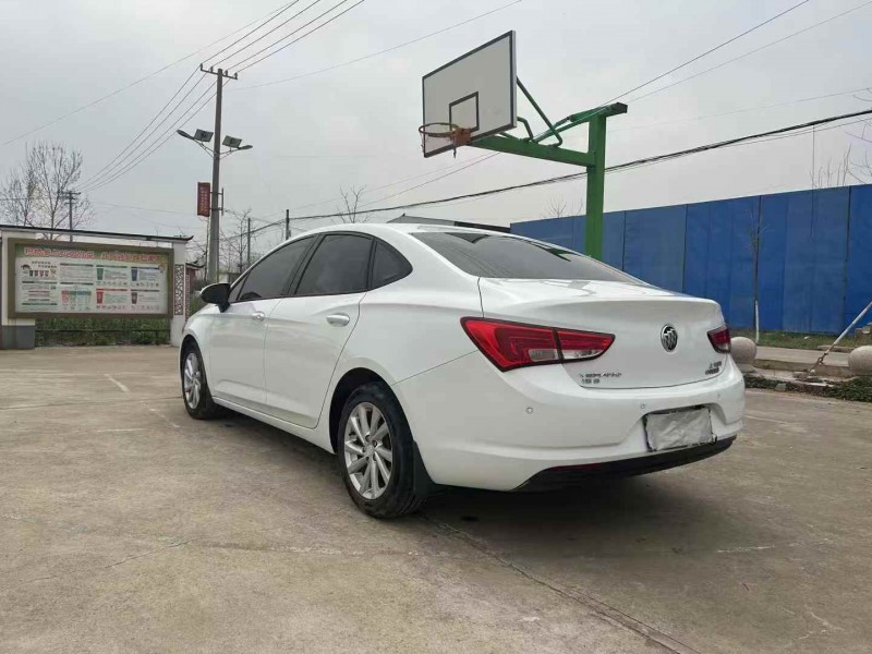 徐州19年别克威朗6