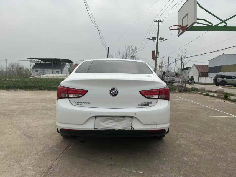 徐州19年别克威朗9