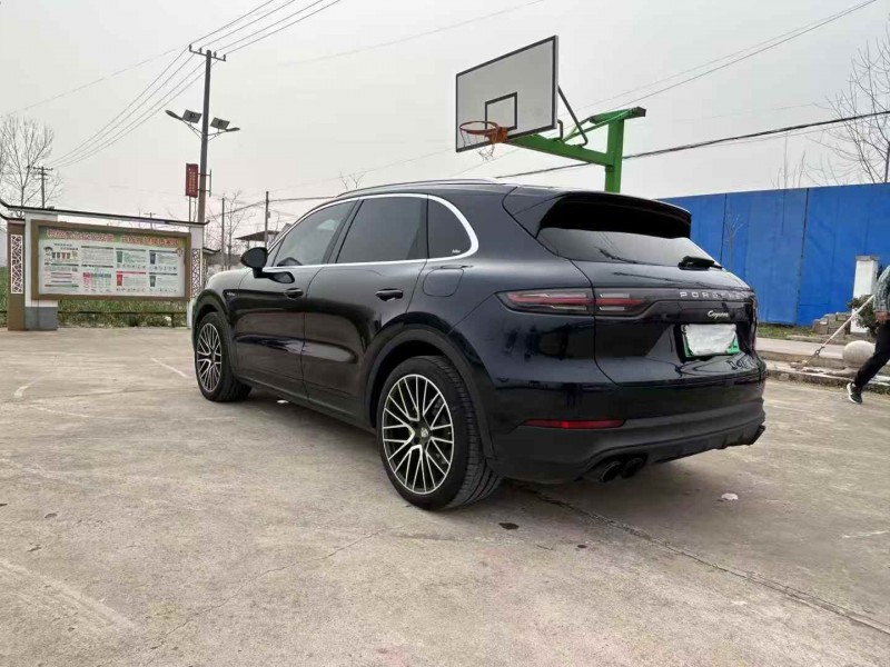 徐州19年保时捷卡宴7