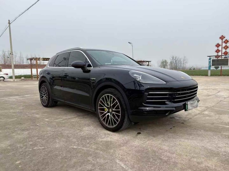 徐州19年保时捷卡宴8