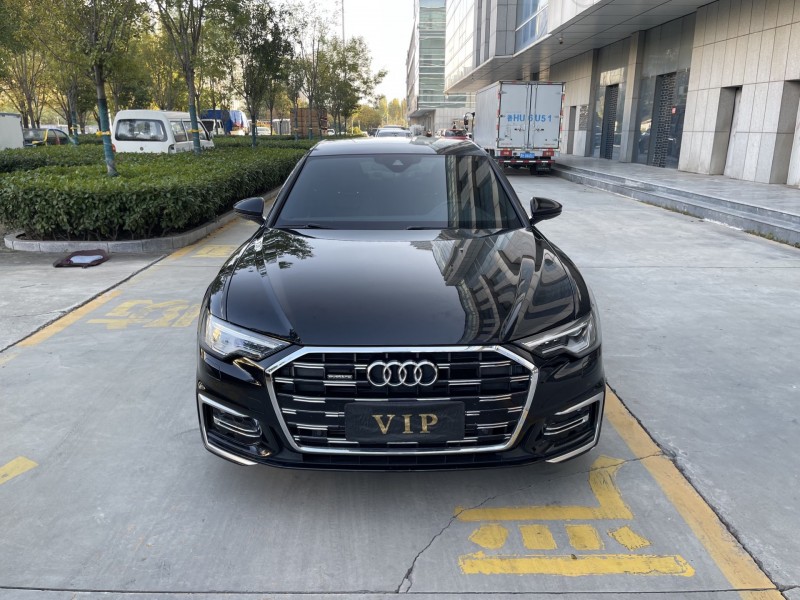 济宁22年奥迪A6L1