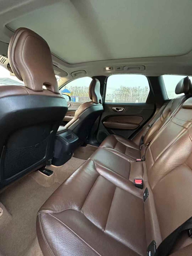 徐州18年沃尔沃XC609