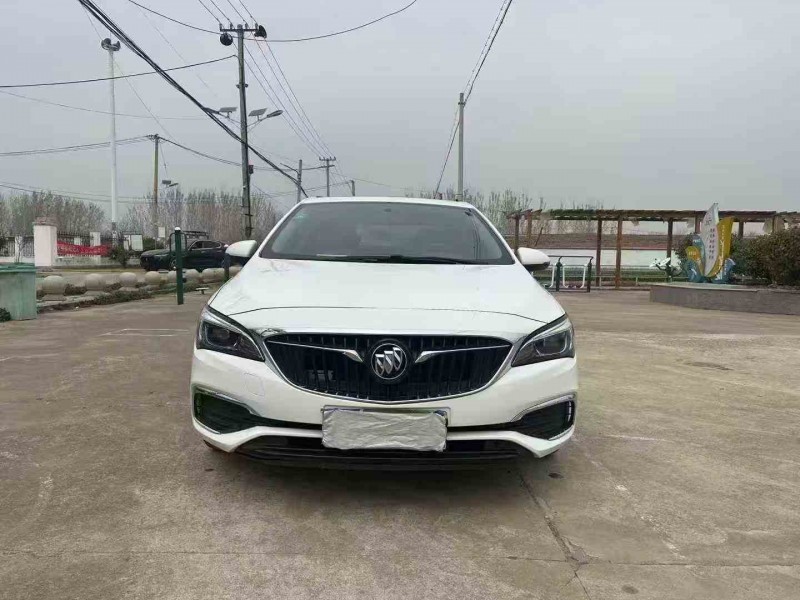 徐州18年别克威朗1