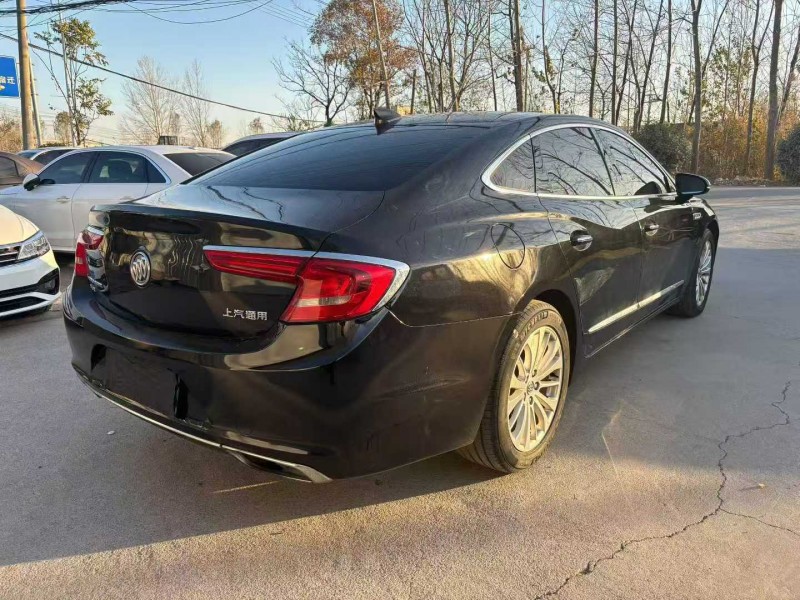 徐州17年别克君越8