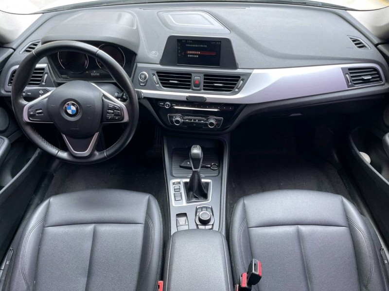 济宁19年宝马1系4