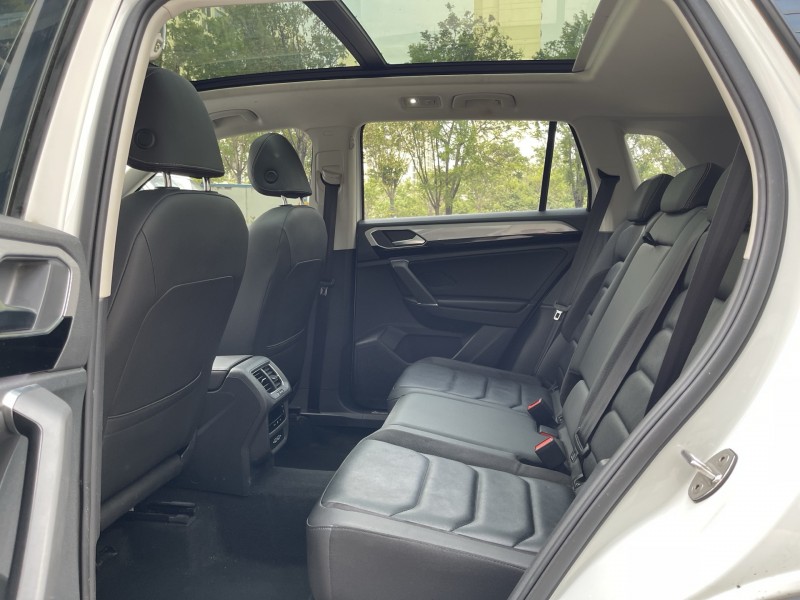 济宁22年大众探岳7