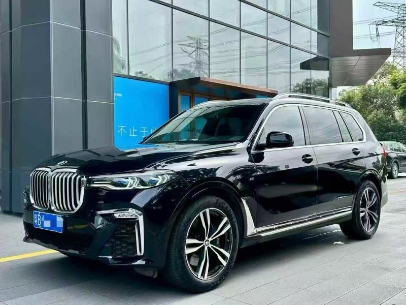 广州21年宝马X73