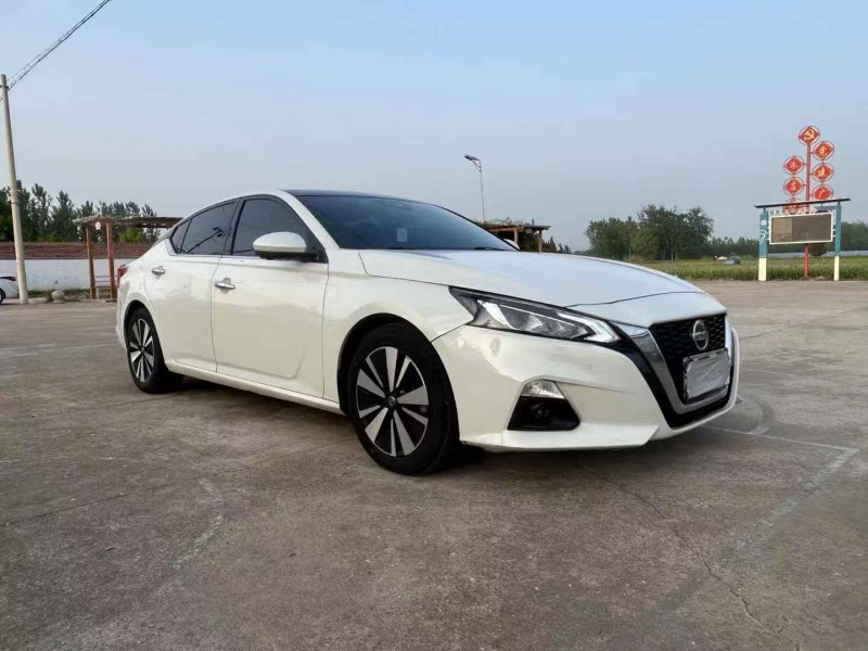 徐州22年日产天籁3