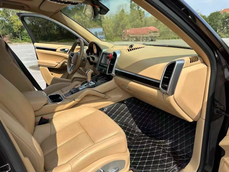 广州15年保时捷卡宴4