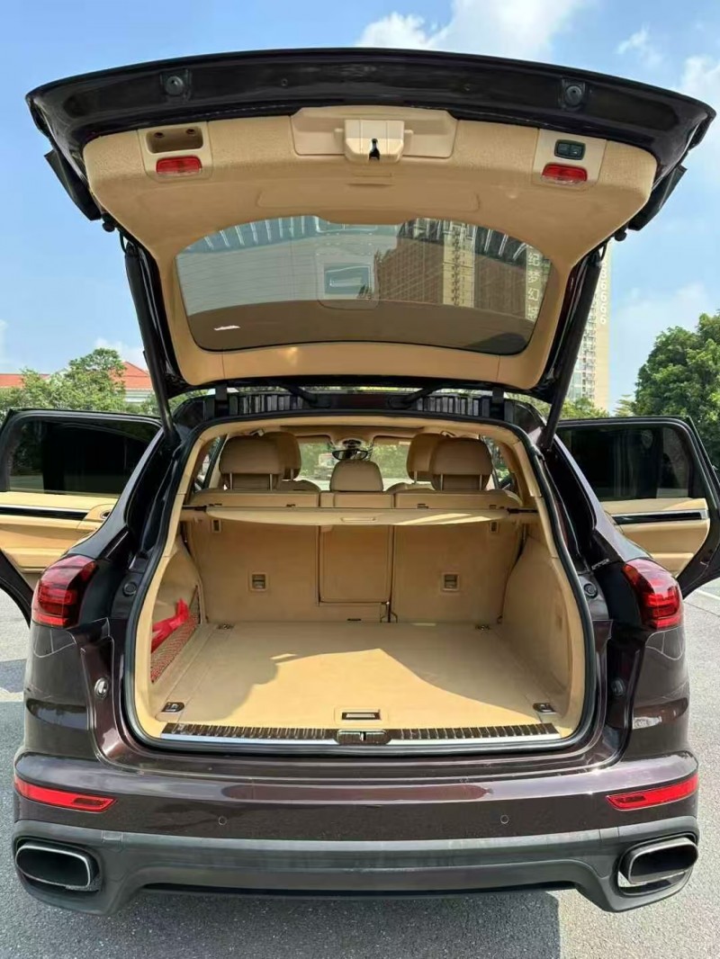 广州15年保时捷卡宴7