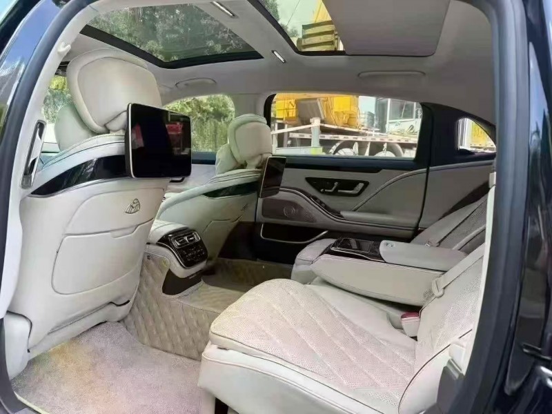 广州21年奔驰迈巴赫S级4