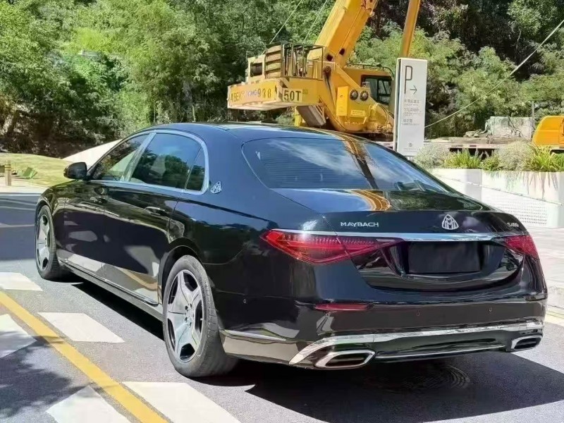 广州21年奔驰迈巴赫S级7