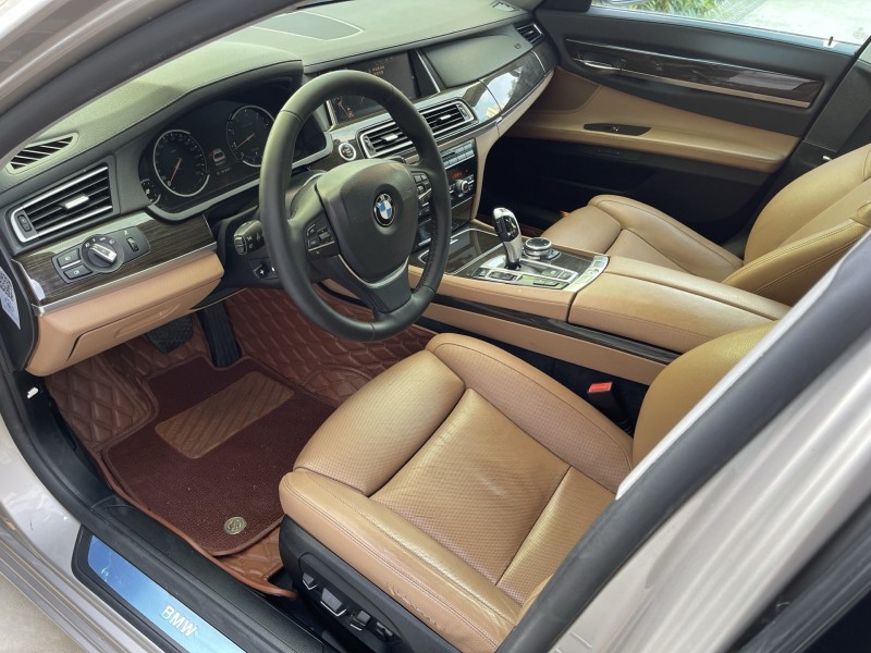 济宁14年宝马7系6