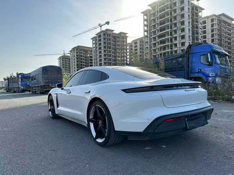 广州21年保时捷Taycan5