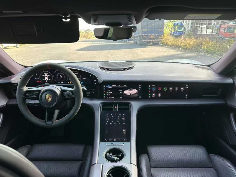 广州21年保时捷Taycan6