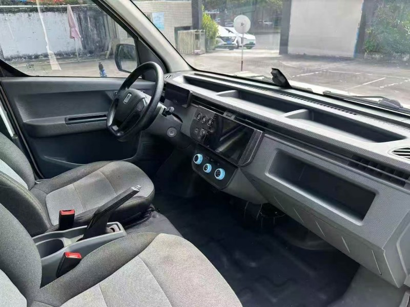 广州24年吉利星享4