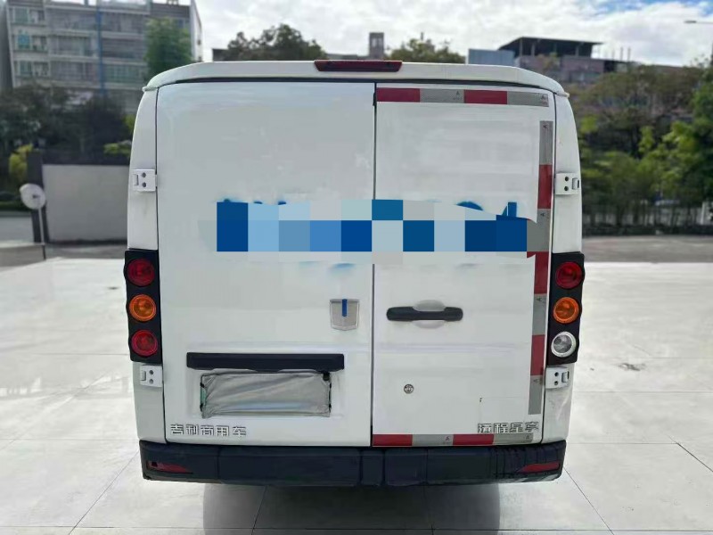 广州24年吉利星享8