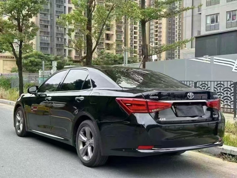 广州17年丰田皇冠7