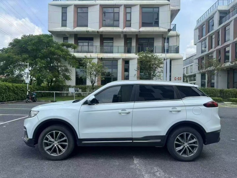 广州18年吉利博越3