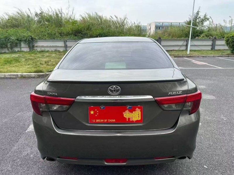 广州13年丰田锐志5