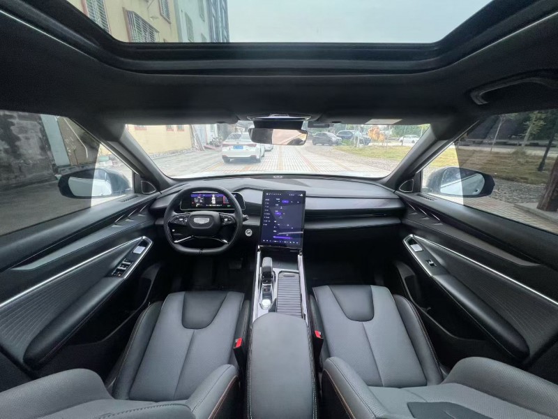 汕头23年吉利博越7