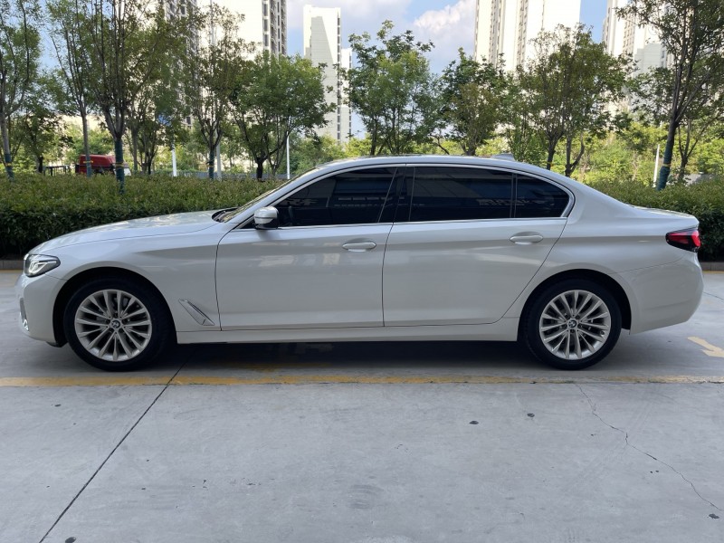 济宁21年宝马5系5