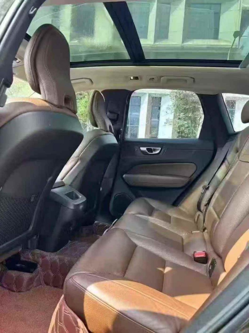 广州19年沃尔沃XC608