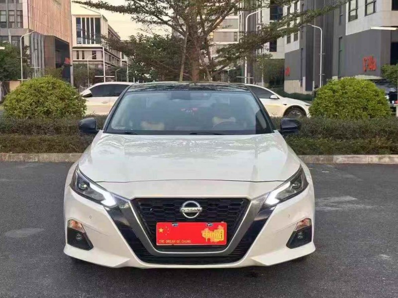 广州21年日产天籁1