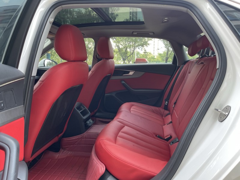 济宁19年奥迪A4L7