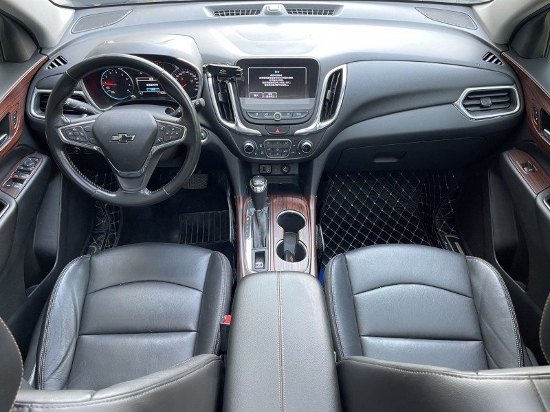 济宁17年雪佛兰探界者3