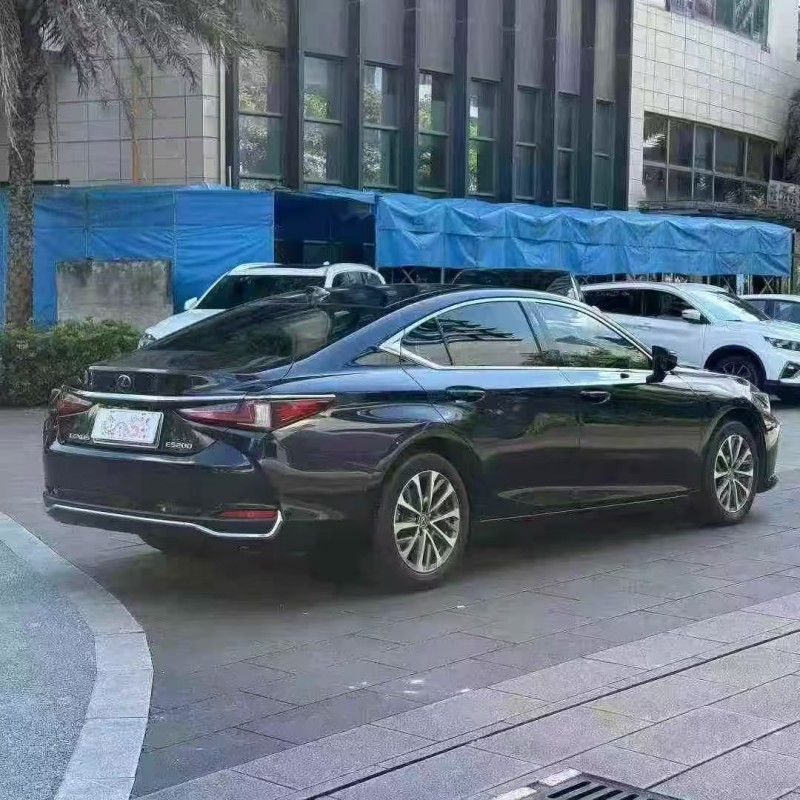 佛山22年雷克萨斯ES8