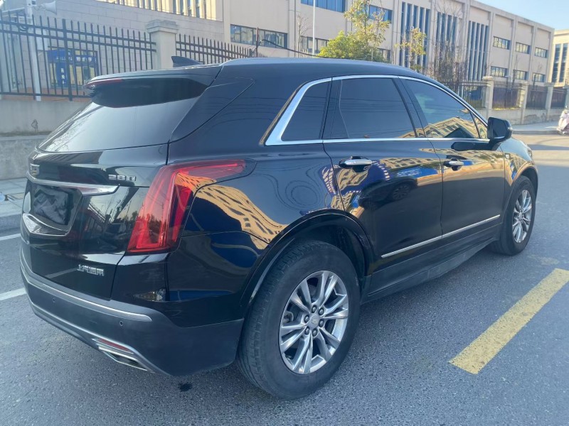 长沙20年凯迪拉克XT59