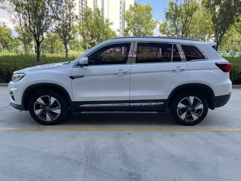 济宁19年长安汽车CS754