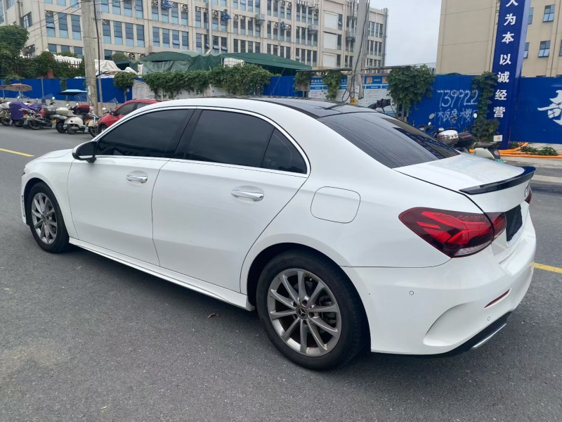长沙19年奔驰A8