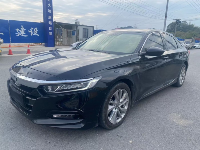 贵阳21年本田雅阁2