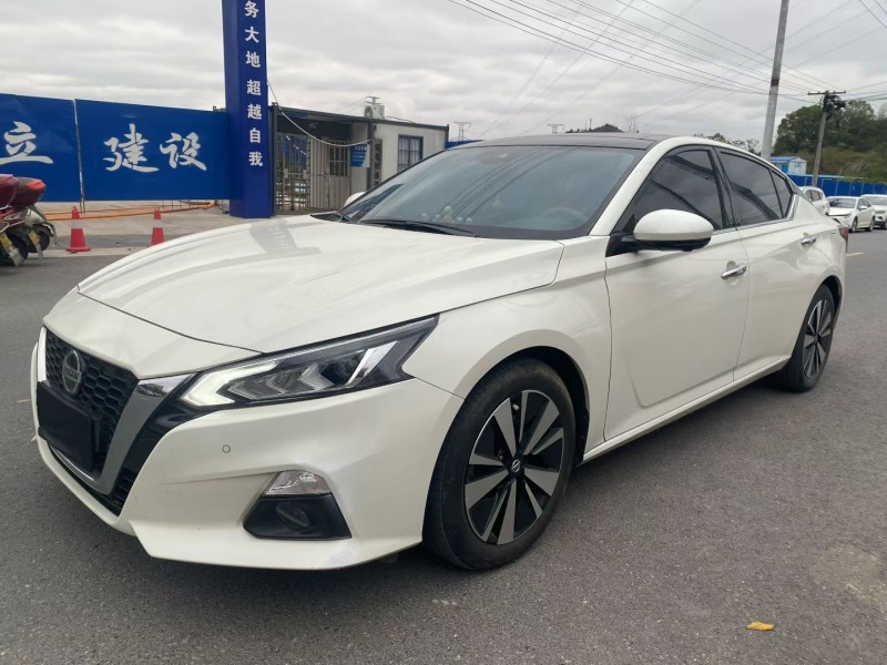 长沙21年日产天籁2