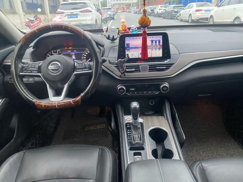 长沙21年日产天籁5