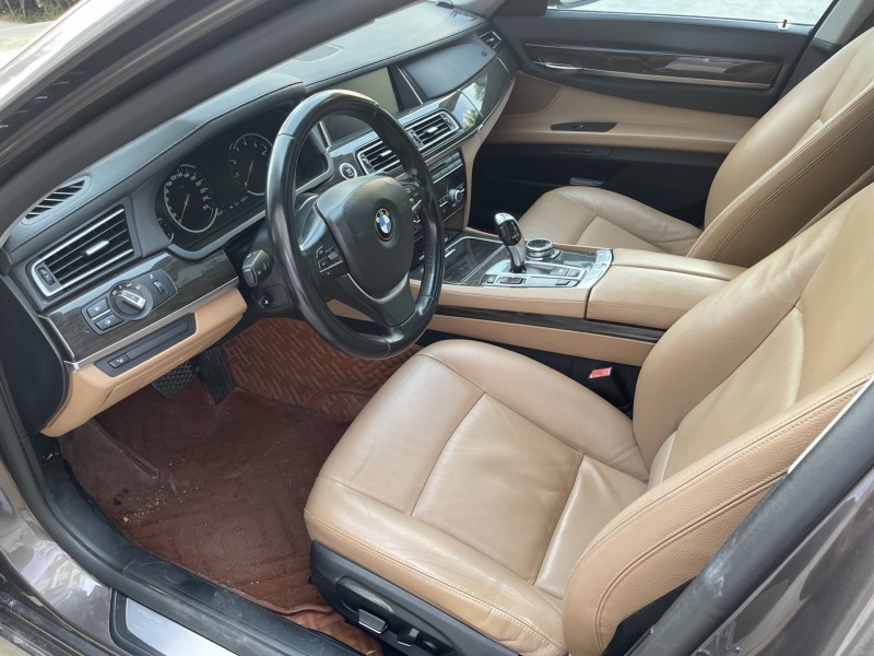 济宁15年宝马7系5